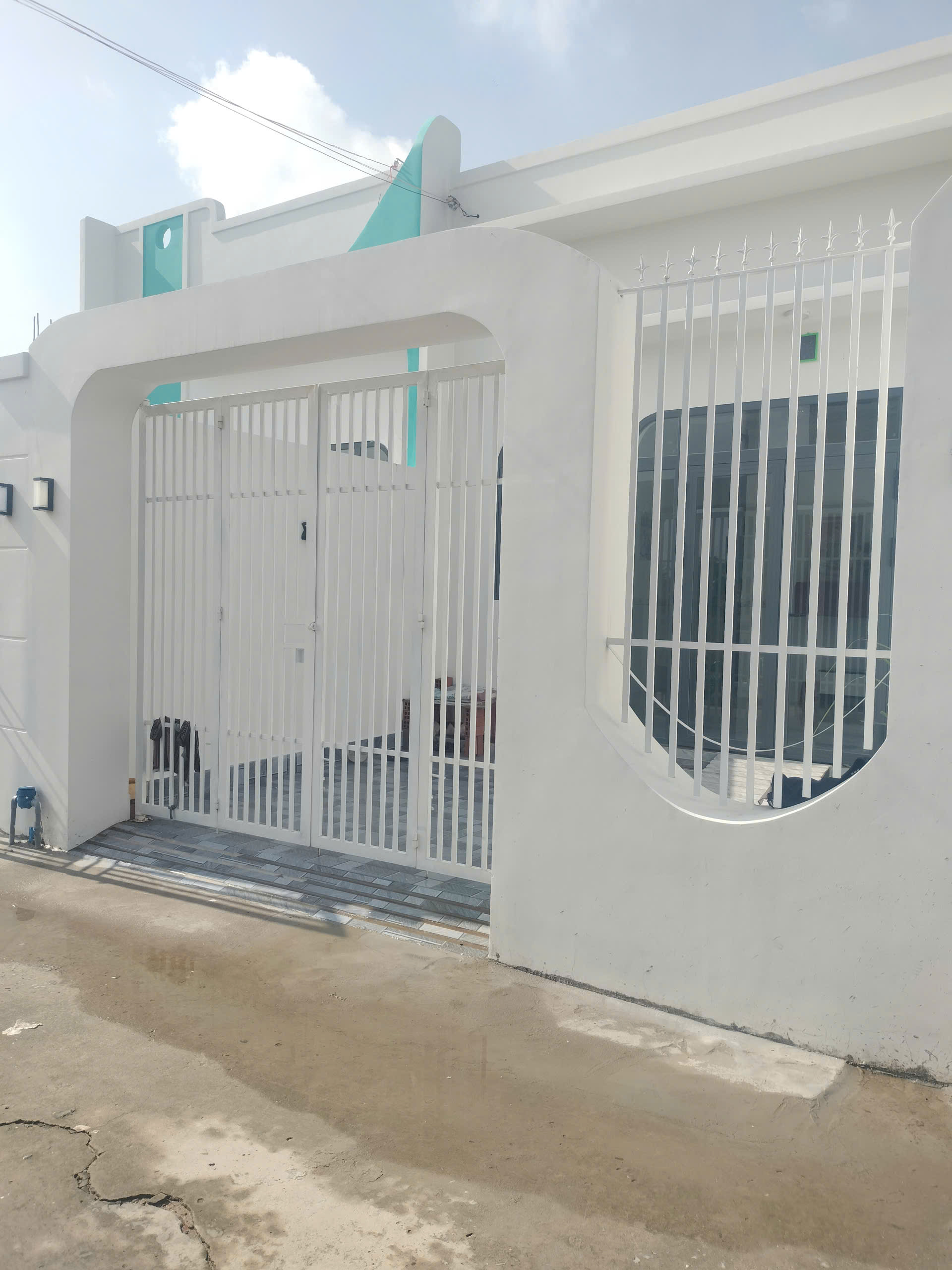 Cửa cổng đẹp giá rẻ Tiền Giang Cửa cổng đẹp giá rẻ Tiền Giang mẫu hiện đại