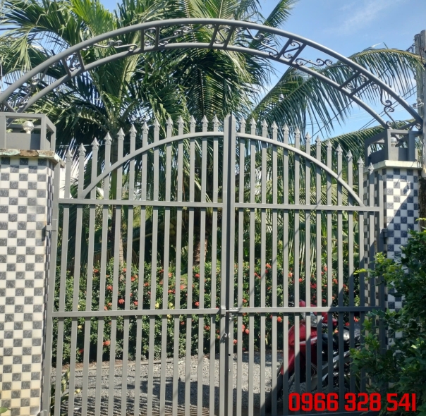 CỬA CỔNG GIÁ RẺ ĐỒNG THÁP