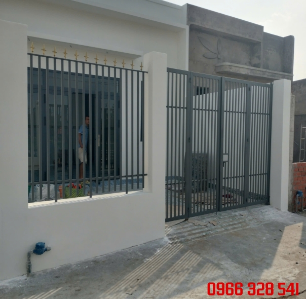 NHÀ THẦU CỬA CỔNG TIỀN GIANG